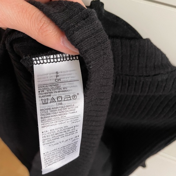 Mock-Neck Rib-Knit Top - Picture 3 of 5